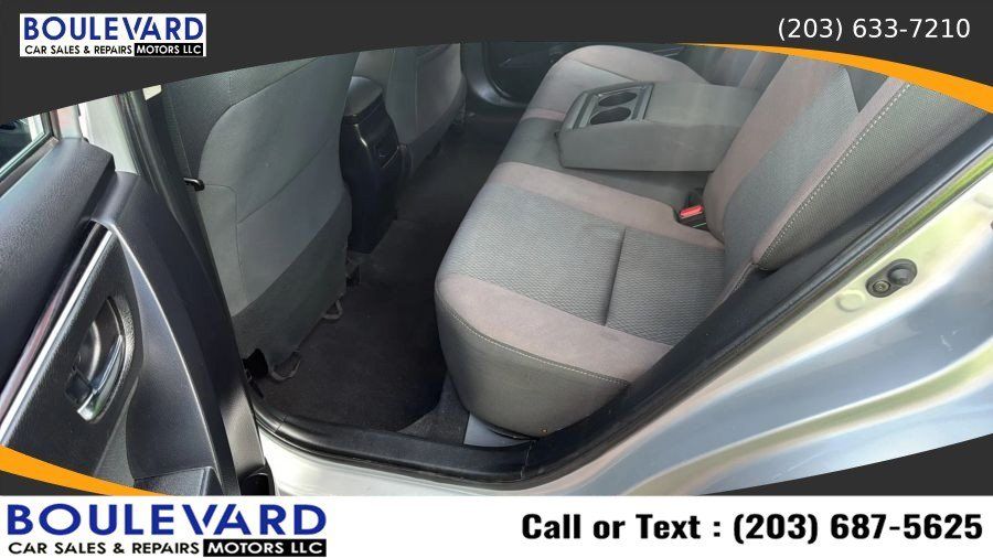 Used 2019 Toyota Corolla LE FWD image 25