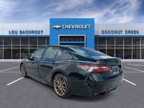 Used 2023 Toyota Camry SE w/ Convenience Package image 6