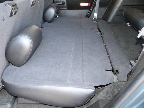 Used 2005 HUMMER H2 w/ Preferred Equipment Group image 58