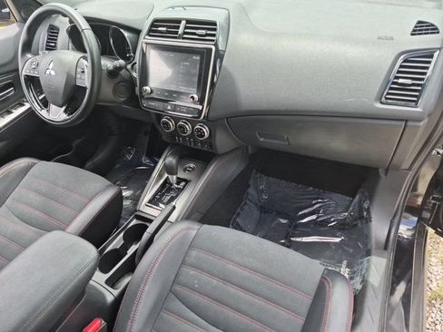 Used 2025 Mitsubishi Outlander Sport SE AWD/4WD image 31