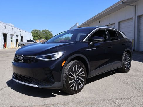 Used 2023 Volkswagen ID.4 Pro S Plus AWD/4WD image 4