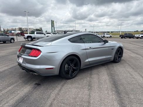 Used 2022 Ford Mustang GT Premium w/ Equipment Group 401A RWD image 5