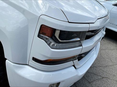 Used 2017 Chevrolet Silverado 1500 LT w/ All Star Edition AWD/4WD image 29
