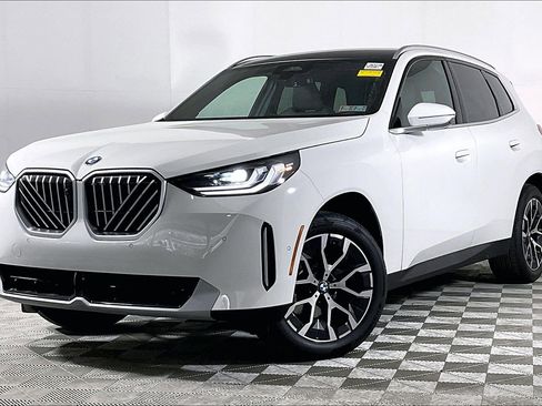 Certified 2026 BMW X3 xDrive30i AWD/4WD image 2