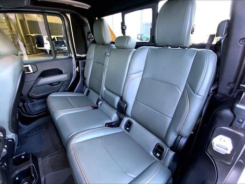 Certified 2024 Jeep Gladiator Mojave AWD/4WD image 26
