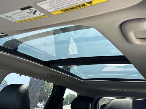 Certified 2023 Hyundai Santa Fe SEL w/ Premium Package FWD image 16