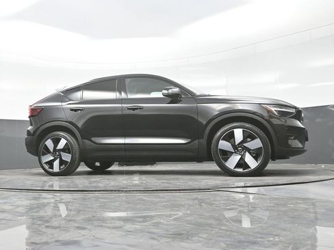 Used 2023 Volvo C40 P8 Recharge Ultimate image 23