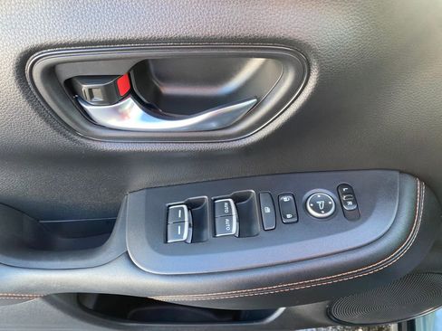 Used 2023 Honda HR-V Sport image 13