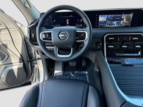 Certified 2025 Nissan Armada SV AWD/4WD image 20