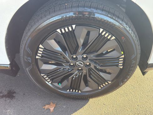 New 2026 Nissan Murano Platinum w/ Technology Package image 9