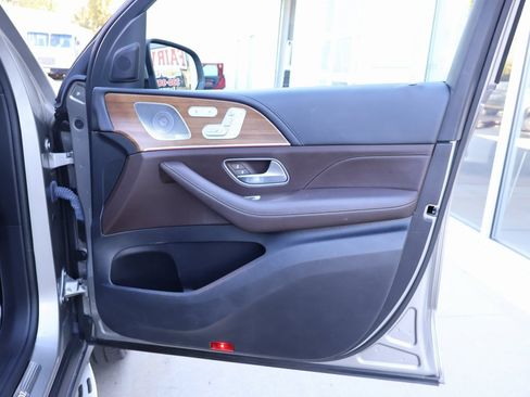 Used 2022 Mercedes-Benz GLS 450 4MATIC image 41