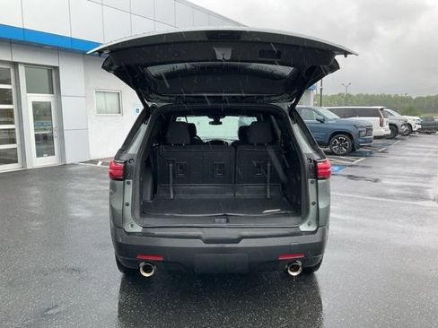 Used 2023 Chevrolet Traverse LT w/ LPO, Floor Liner Package AWD/4WD image 18