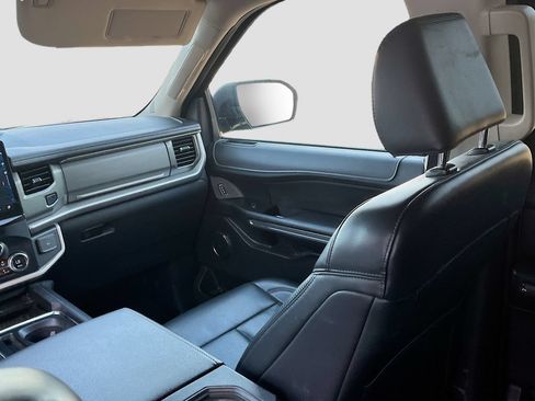 Used 2024 Ford Expedition Max XLT AWD/4WD image 23