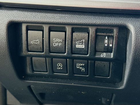 Used 2021 Subaru Forester Premium AWD/4WD image 14