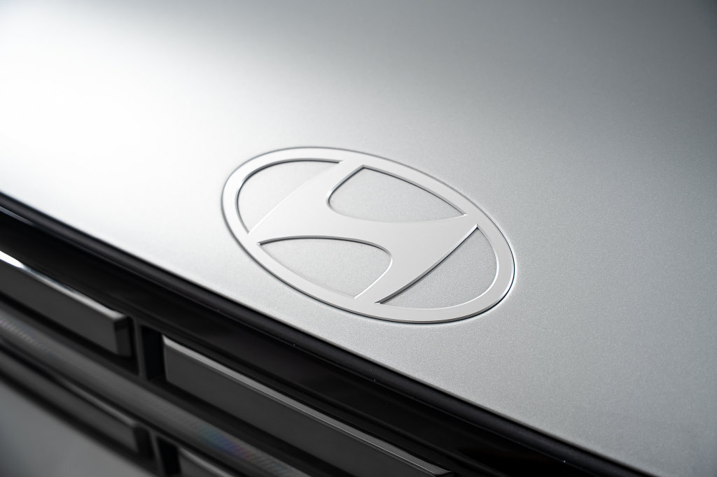 Certified 2024 Hyundai Santa Fe Limited FWD image 20