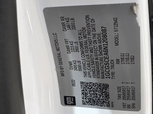 Used 2022 Chevrolet Colorado LT image 37