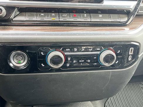 Used 2024 Chevrolet Silverado 1500 LT image 35