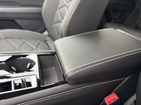 New 2026 Volkswagen Atlas Cross Sport SE FWD image 25