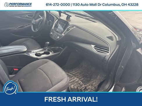 Used 2016 Chevrolet Malibu LT image 16