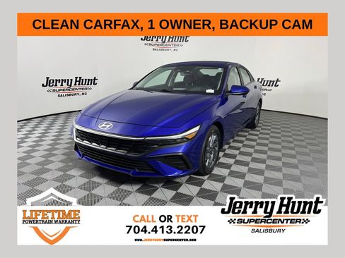 Used 2024 Hyundai Elantra SEL image 1