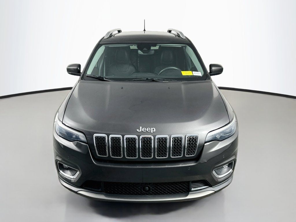 Used 2019 Jeep Cherokee Limited w/ Luxury Group FWD image 2