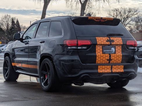 Used 2018 Jeep Grand Cherokee SRT image 8