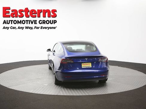 Used 2019 Tesla Model 3 Standard Range RWD image 30