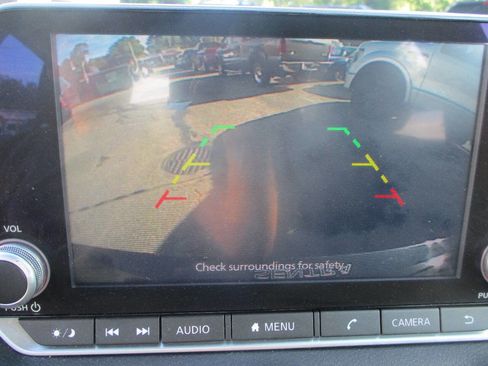 Used 2021 Nissan Sentra SV image 7