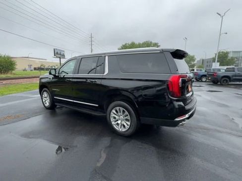 Used 2025 GMC Yukon XL Denali AWD/4WD image 6