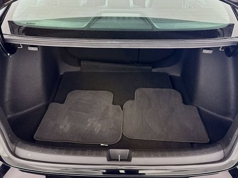 Used 2022 Honda Civic Touring image 8