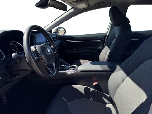 Used 2023 Toyota Camry LE image 18