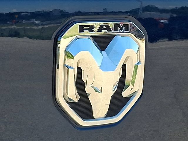 Used 2021 RAM 1500 Laramie AWD/4WD image 29