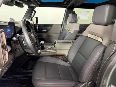Used 2024 GMC Hummer EV 3X w/ LPO, Illumination Package image 17