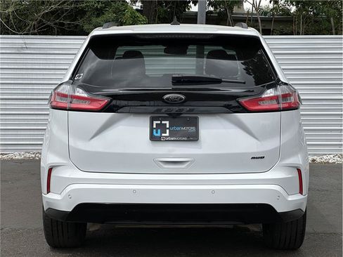 Used 2024 Ford Edge SE w/ Black Appearance Package AWD/4WD image 11