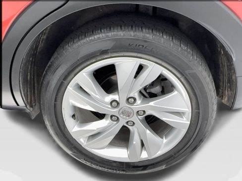 Used 2024 Buick Encore GX Preferred w/ Comfort Package FWD image 11