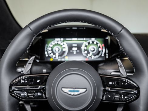 New 2026 Aston Martin V8 Vantage Coupe image 11