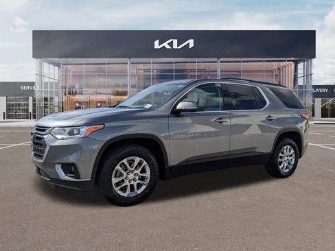 Used 2020 Chevrolet Traverse LT w/ LPO, Floor Liner Package image 6