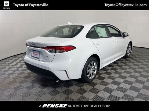 Used 2026 Toyota Corolla LE image 12