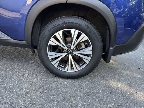 Used 2023 Nissan Rogue SV AWD/4WD image 31