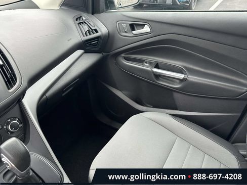 Used 2015 Ford Escape SE FWD image 30