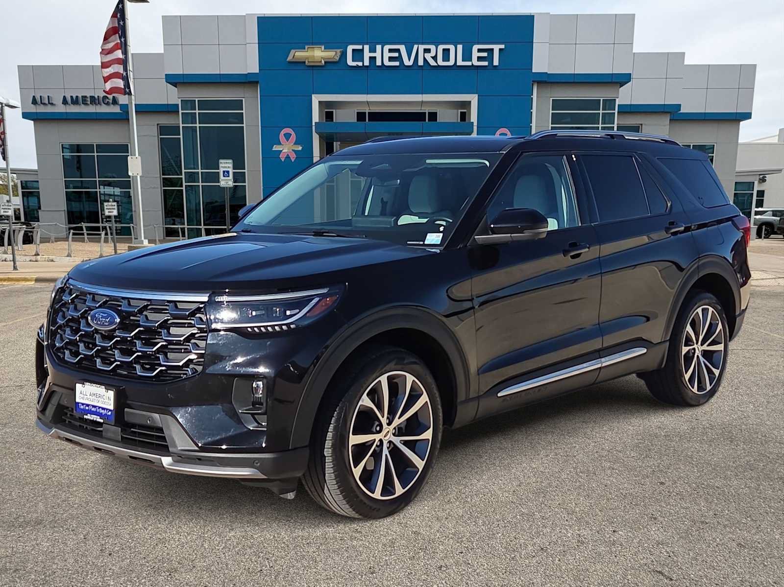 Used 2025 Ford Explorer Platinum w/ Ultimate Package AWD/4WD image 1