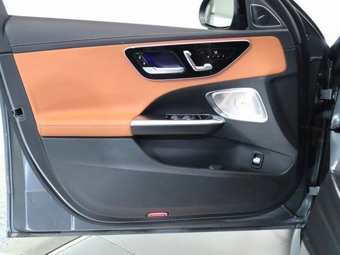 Used 2024 Mercedes-Benz C 300 4MATIC Sedan w/ Pinnacle Trim Package image 17