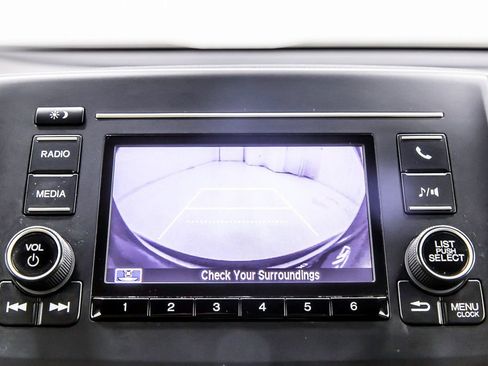Used 2018 Honda Pilot LX image 17