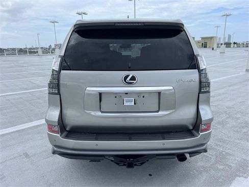 Used 2023 Lexus GX 460 Premium image 24