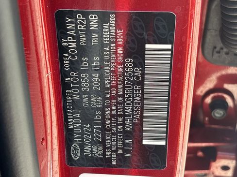 Used 2024 Hyundai Elantra SEL image 34