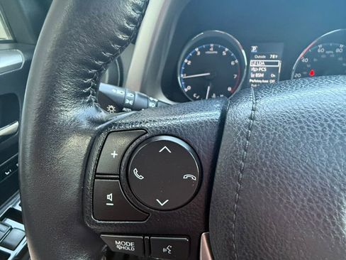 Used 2017 Toyota RAV4 Limited w/ Carpet Mat Package image 22