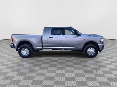 Used 2021 RAM 3500 Big Horn w/ Level 1 Equipment Group image 9