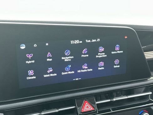 Used 2025 Kia Niro EX Touring image 20