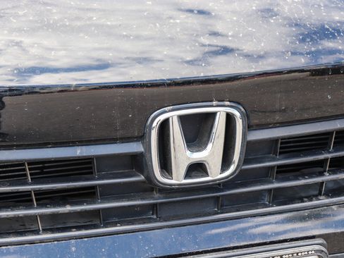 Used 2022 Honda Civic Touring image 4