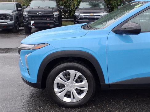 Used 2024 Chevrolet Trax RS w/ Driver Confidence Package image 7